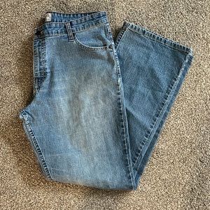 Levi Strauss Signature Stretch Mid Rise Bootcut Size 14